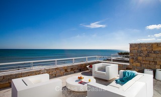 Venta de apartamentos en primera línea de playa recién reformados, listos para entrar a vivir, Casares, Costa del Sol 5350 