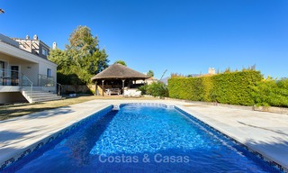 Amplia y atractiva villa reformada con vistas al mar en venta, La Duquesa, Manilva, Costa del Sol 5539 