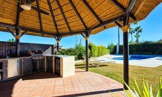Amplia y atractiva villa reformada con vistas al mar en venta, La Duquesa, Manilva, Costa del Sol 5540 