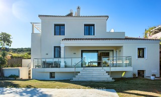Amplia y atractiva villa reformada con vistas al mar en venta, La Duquesa, Manilva, Costa del Sol 5562 