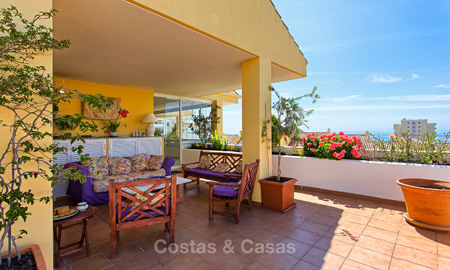 Muy espacioso, acogedor y céntrico ático de lujo en venta con vistas al mar, Estepona centro 5659