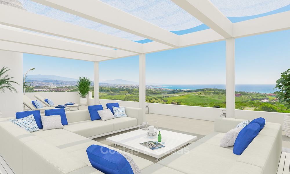 Nuevos y vanguardistas apartamentos y adosados en venta, impresionantes vistas al mar, Casares, Costa del Sol 5723