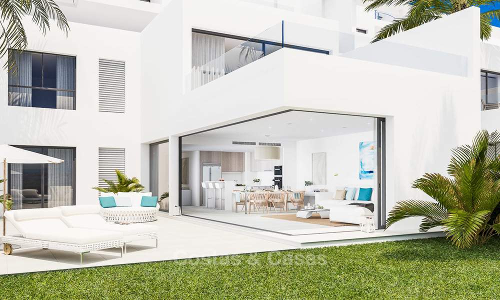Nuevos y vanguardistas apartamentos y adosados en venta, impresionantes vistas al mar, Casares, Costa del Sol 6102