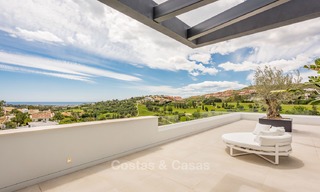 Espectacular villa de lujo en venta, llave en mano, con vistas panorámicas al mar, al golf y a la montaña, Benahavis - Marbella 5864 