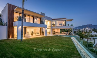 Llave en mano, exclusivo chalet de diseño de alta gama en venta, con vistas panorámicas al mar, al golf y a la montaña, Benahavis - Marbella 5895 