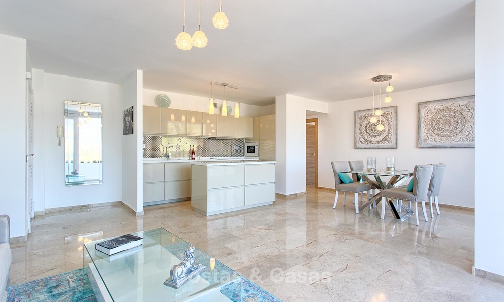 Acogedor y luminoso apartamento en venta, recientemente reformado, Nueva Andalucía, Marbella 6049