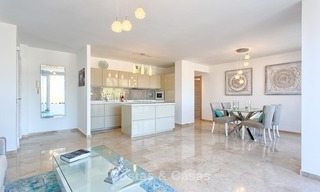 Acogedor y luminoso apartamento en venta, recientemente reformado, Nueva Andalucía, Marbella 6049 