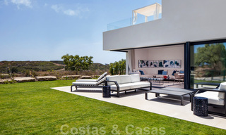 Nuevos y vanguardistas adosados en venta, impresionantes vistas al mar, Casares, Costa del Sol 41382 