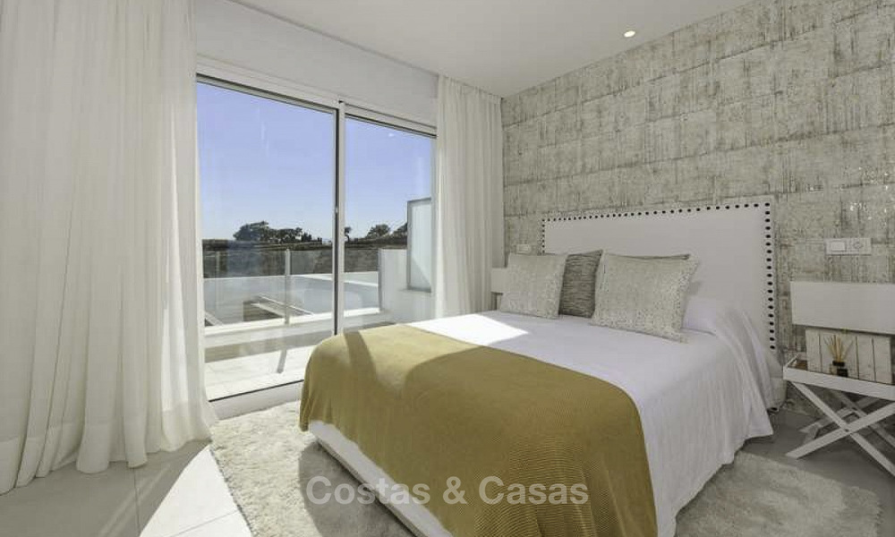 Atractivos apartamentos nuevos con vistas al mar en venta, Marbella 19176