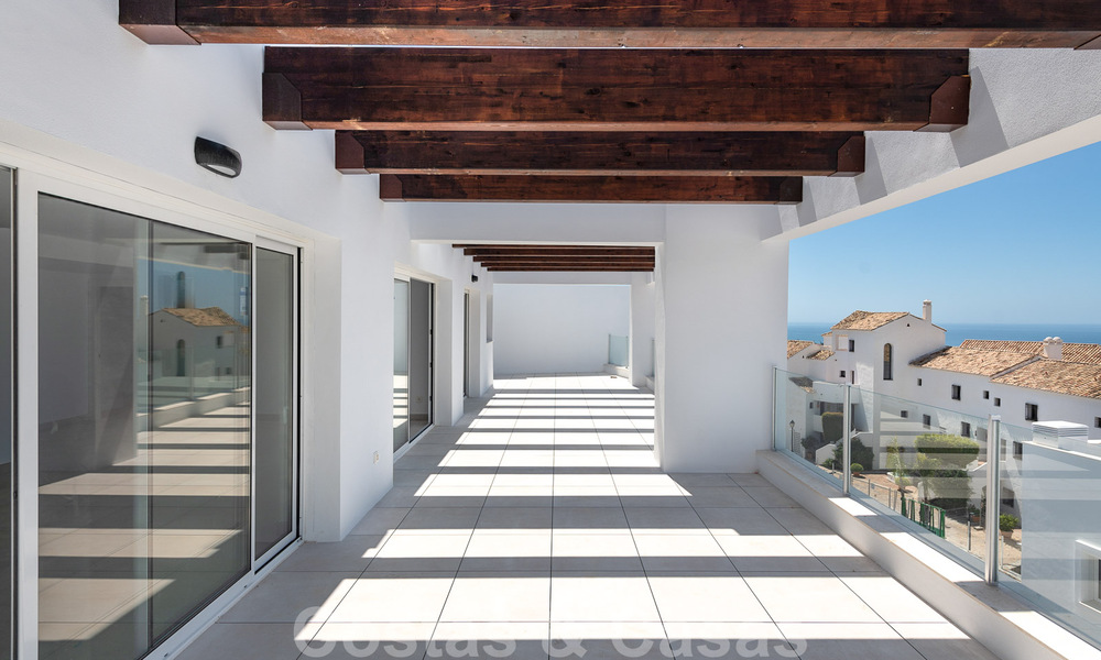 Atractivos apartamentos nuevos con vistas al mar en venta, Marbella 29171