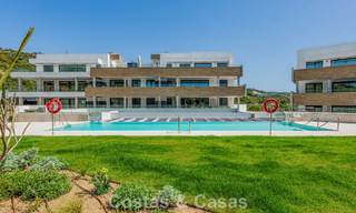 Nuevos apartamentos modernos en un resort boutique de 5 estrellas en venta en Marbella con impresionantes vistas al mar 802782 