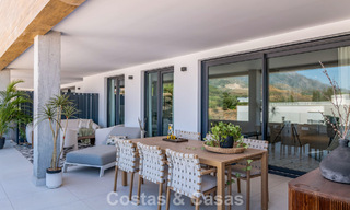 Nuevos apartamentos modernos en un resort boutique de 5 estrellas en venta en Marbella con impresionantes vistas al mar 802783 