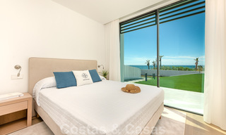 Se vende villa de diseño ultramoderna en primera línea de playa, New Golden Mile, Marbella - Estepona. Precio reducido! 34259 