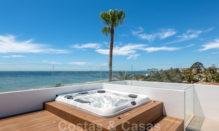 Se vende villa de diseño ultramoderna en primera línea de playa, New Golden Mile, Marbella - Estepona. Precio reducido! 34262 