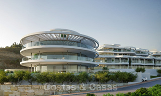 Nuevos, exquisitos y contemporáneos apartamentos de lujo en venta, con extraordinarias vistas al mar, al golf y a la montaña, Benahavis, Marbella 31067 