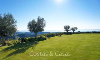 Majestuosa villa de lujo en venta en un entorno rural, con vistas panorámicas al mar y a la montaña, Benahavis, Marbella 6323 
