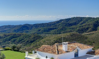 Majestuosa villa de lujo en venta en un entorno rural, con vistas panorámicas al mar y a la montaña, Benahavis, Marbella 6329 