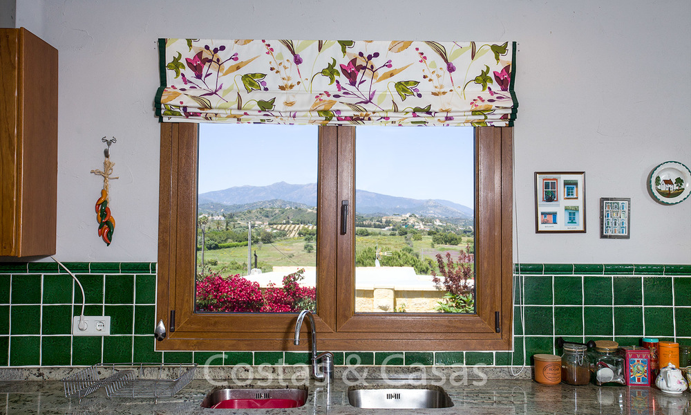 Acogedora villa rústica en el campo en venta, con preciosas vistas a la montaña, Estepona Este - Marbella 6404