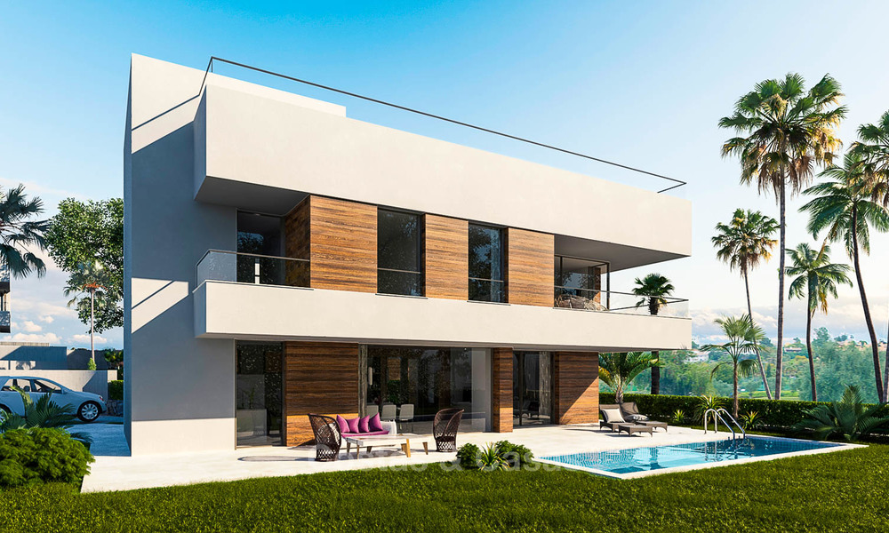 Villas de lujo modernas, ligeras y confortables en venta en un resort de golf de primera clase, New Golden Mile, Marbella. 6654