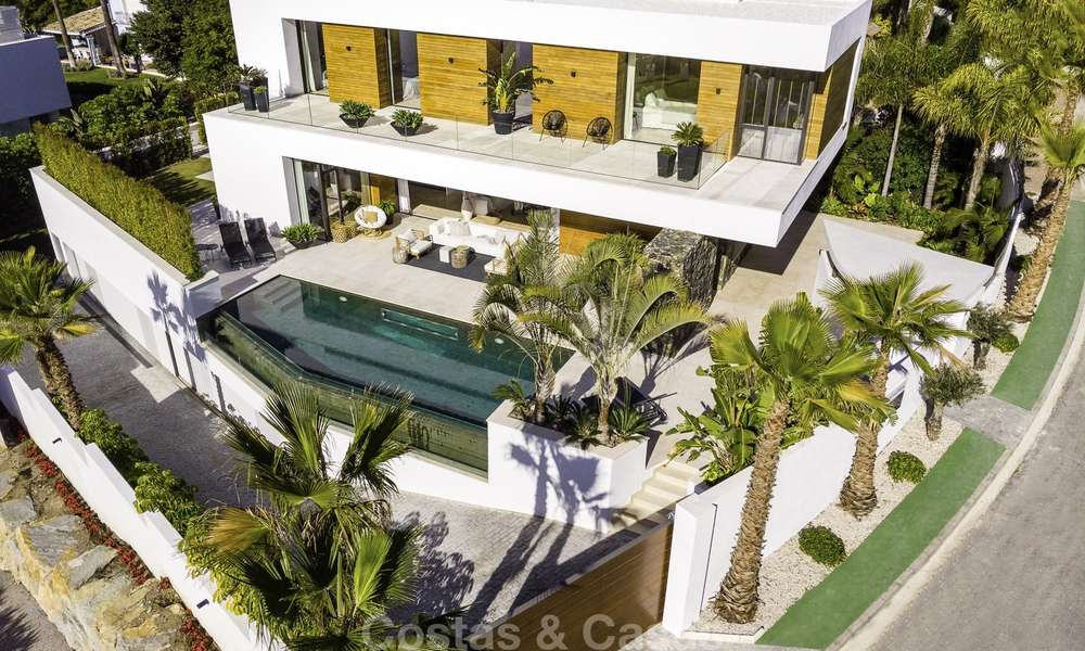 Magnífica villa de lujo contemporánea en un complejo de golf de primera clase a la venta, Benahavis - Marbella 19574