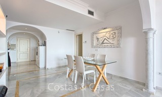 En venta: Moderno apartamento de lujo en un codiciado complejo residencial en el corazón del Valle del Golf de Nueva Andalucia - Marbella 6569 