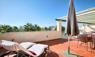 Apartamento en planta alta a la venta, a poca distancia de la playa y de Puerto Banús, Nueva Andalucia - Marbella 6599 