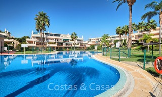 Apartamento en planta alta a la venta, a poca distancia de la playa y de Puerto Banús, Nueva Andalucia - Marbella 6625 