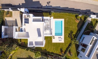 Elegantes villas de diseño contemporáneo a la venta en la Nueva Milla de Oro, Marbella - Estepona 6648 