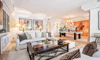 Apartamento de lujo bien situado y con estilo en una urbanización exquisita - Nueva Andalucia, Marbella 6777 