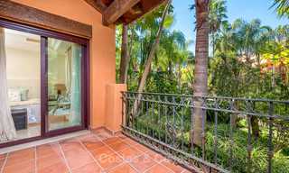 Apartamento de lujo bien situado y con estilo en una urbanización exquisita - Nueva Andalucia, Marbella 6788 
