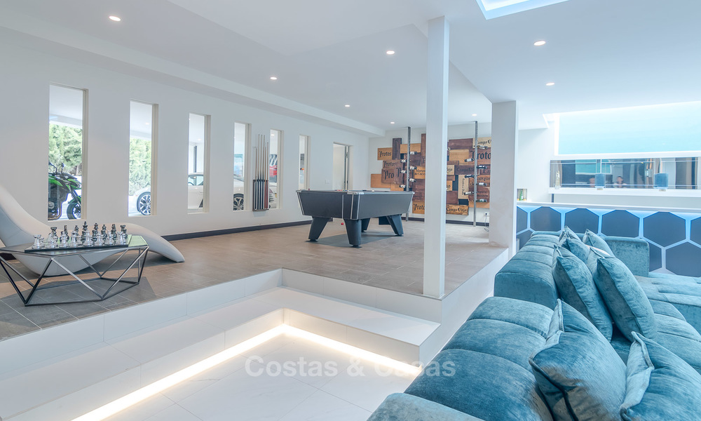 Magnífica villa de diseño de nueva construcción en venta en una exclusiva urbanización, Benahavis - Marbella 6892