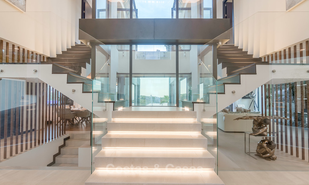 Magnífica villa de diseño de nueva construcción en venta en una exclusiva urbanización, Benahavis - Marbella 6925