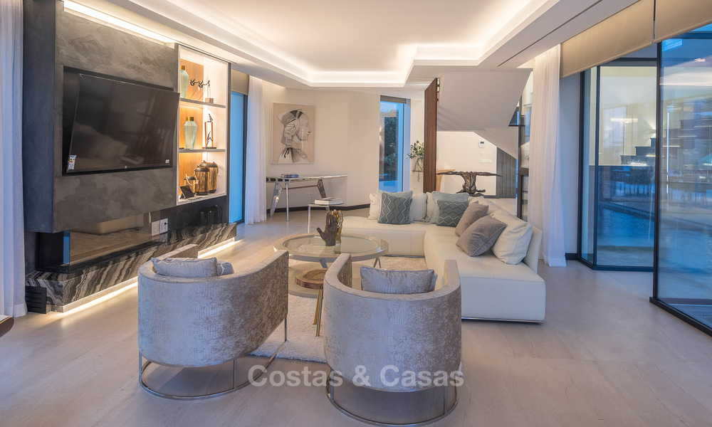 Magnífica villa de diseño de nueva construcción en venta en una exclusiva urbanización, Benahavis - Marbella 6933