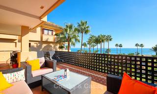 Muy atractivo apartamento de lujo frente al mar con fantásticas vistas al mar en venta - New Golden Mile, Marbella 7047 