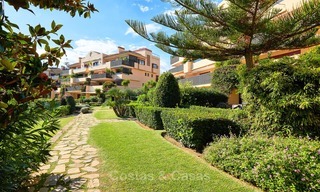 Muy atractivo apartamento de lujo frente al mar con fantásticas vistas al mar en venta - New Golden Mile, Marbella 7051 