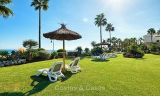 Muy atractivo apartamento de lujo frente al mar con fantásticas vistas al mar en venta - New Golden Mile, Marbella 7055 