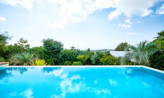 Encantadora y espaciosa villa de estilo clásico con vistas al mar en venta, Benahavis - Marbella 7087 