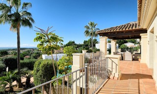 Encantadora y espaciosa villa de estilo clásico con vistas al mar en venta, Benahavis - Marbella 7114 