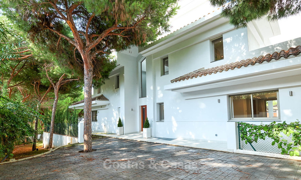Amplia villa nueva de primera calidad en venta, lista para mudarse, Marbella Este, Marbella 7194