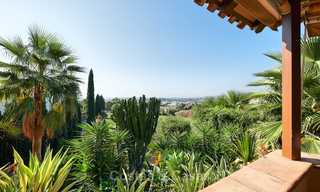Magnífica villa de lujo de estilo rústico con impresionantes vistas al mar y a la montaña – Valle del golf, Nueva Andalucia, Marbella 7249 