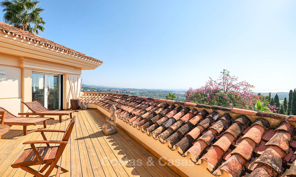 Magnífica villa de lujo de estilo rústico con impresionantes vistas al mar y a la montaña – Valle del golf, Nueva Andalucia, Marbella 7276