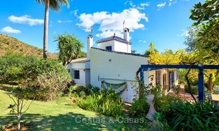 Casa de campo única con impresionantes vistas al mar en una gran parcela de terreno en venta, Estepona 7447 
