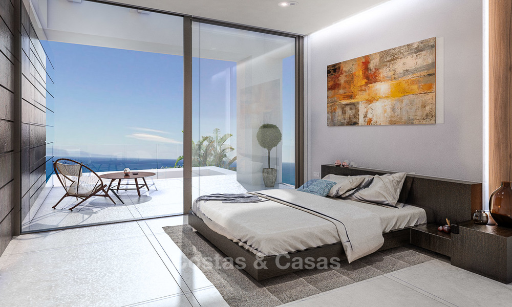 Atractiva villa de lujo de nueva construcción con vistas panorámicas al mar en venta, Manilva, Costa del Sol 7303