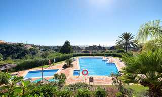 Amplio apartamento de lujo en planta baja con vistas al mar en venta - Elviria, Marbella Este 7551 