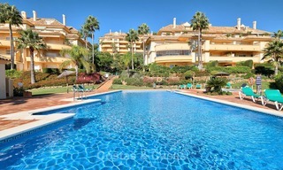 Amplio apartamento de lujo en planta baja con vistas al mar en venta - Elviria, Marbella Este 7553 