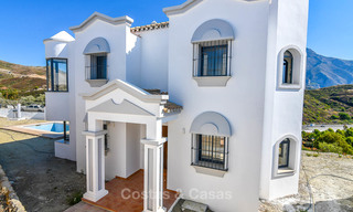 Villa de estilo andaluz con vistas al mar y a la montaña en venta – Valle del Golf, Nueva Andalucia, Marbella 7588 