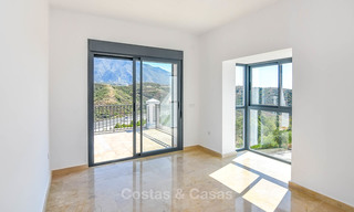 Villa de estilo andaluz con vistas al mar y a la montaña en venta – Valle del Golf, Nueva Andalucia, Marbella 7597 