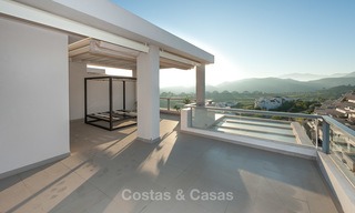Amplio, luminoso y moderno ático en venta con vistas al golf y al mar en Marbella - Benahavis 7725 