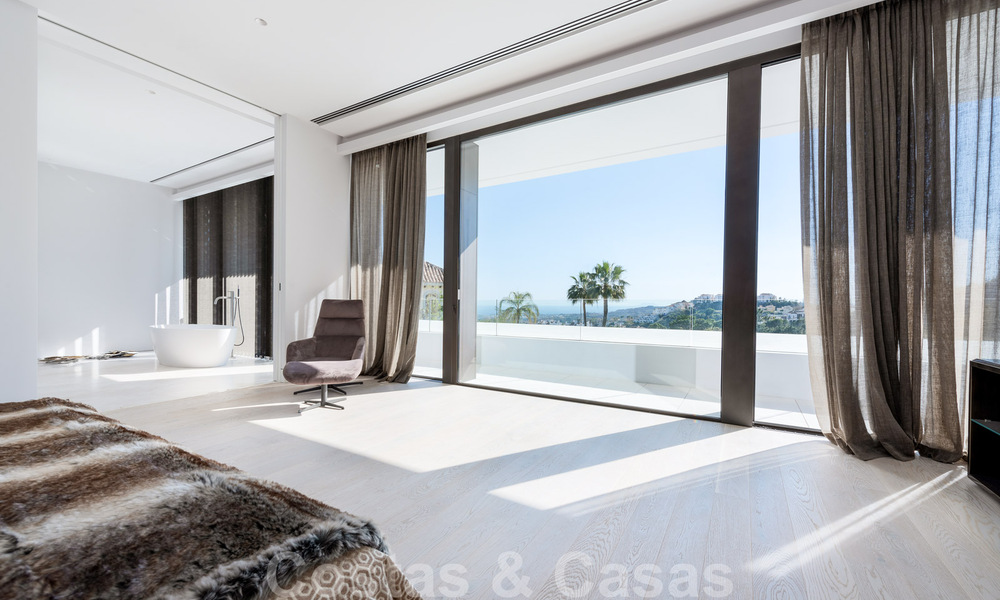 Nuevas villas de lujo contemporáneas con vistas al mar en venta, en una urbanización exclusiva en Benahavis - Marbella 37243