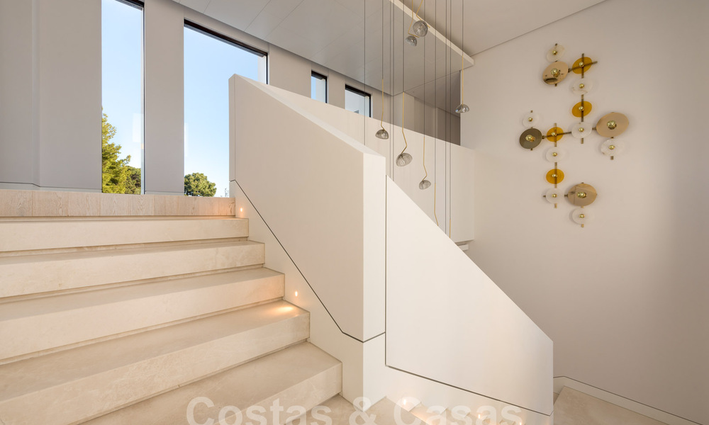 Nuevas villas de lujo contemporáneas con vistas al mar en venta, en una urbanización exclusiva en Benahavis - Marbella 37257